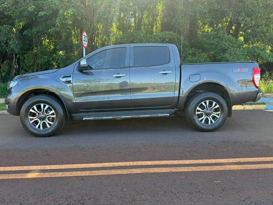 FORD RANGER 3.2 XLT 4X4 CD 20V DIESEL 4P AUTOMÁTICO